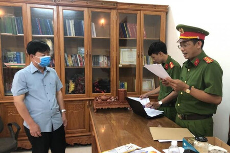 Giám đốc CDC Cà Mau bị bắt tạm giam liên quan đến Công ty Việt Á