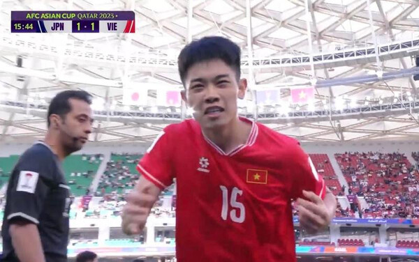 Tiền đạo Đình Bắc - Từ bỏ học đến bàn thắng giúp Việt Nam nối dài lịch sử ở Asian Cup